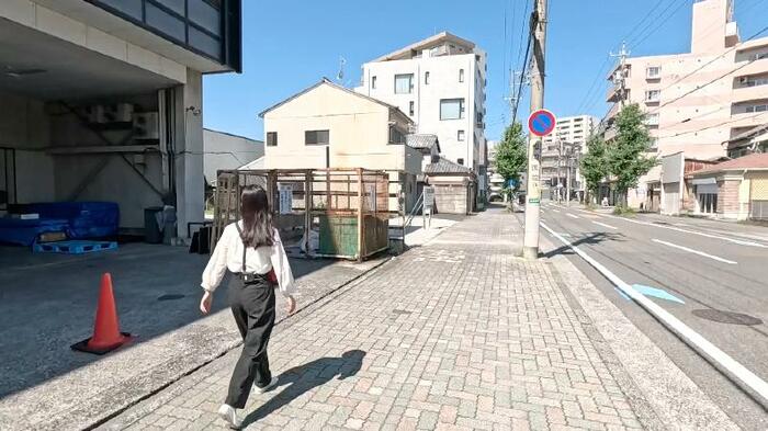 茶町通りを北へ