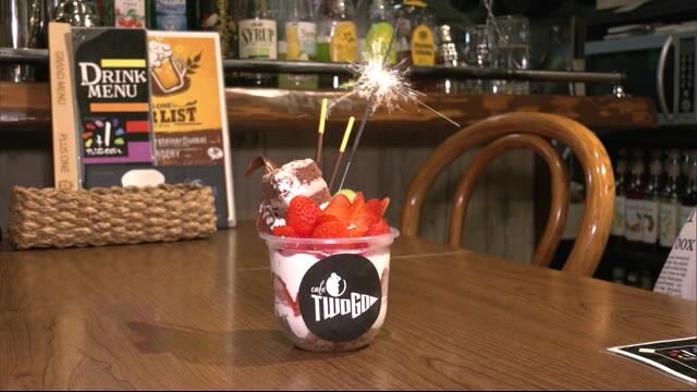 中心商店街が期待を込めて “〇〇セール”に“新メニュー”も 秋田・湯沢市