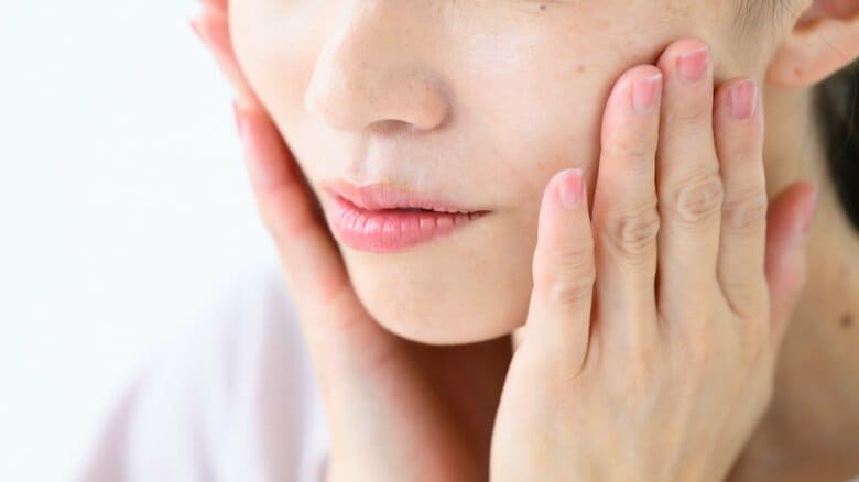 災害時でもスキンケアは必要!?美容のプロが勧める水が使えない場合の「洗浄・保湿・UVケア」|FNNプライムオンライン