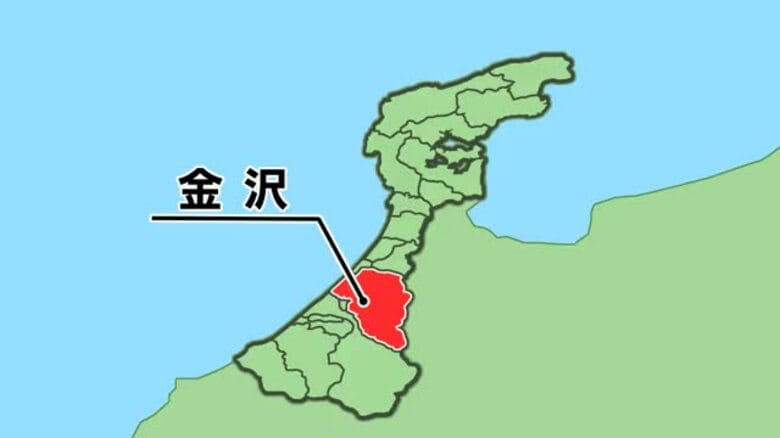 住宅に突っ込んだトラック 石川県金沢市で47歳男性が「腹を強く打ち」意識不明に｜FNNプライムオンライン