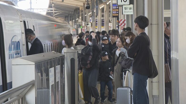 伊勢湾岸道下りで22kmの渋滞も…GWの“後半4連休”がスタート 帰省や旅行の混雑はピーク迎える｜FNNプライムオンライン