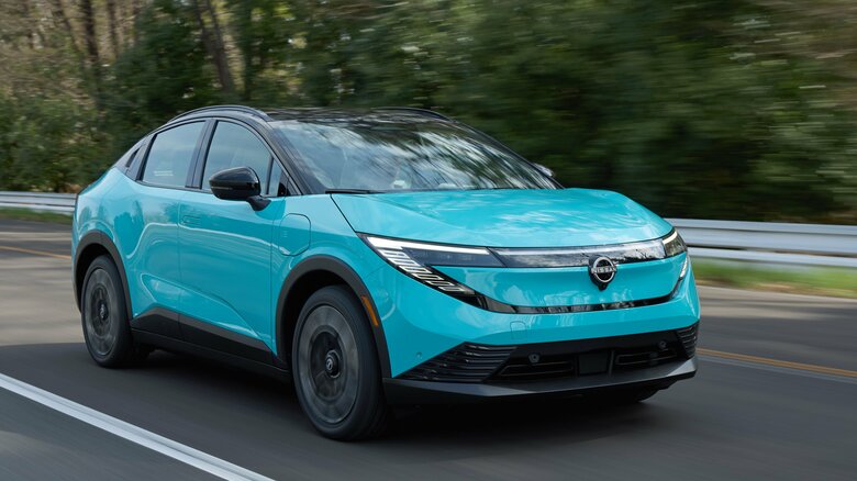 日産が新型EV「リーフ」発表　新技術搭載で航続距離600km・最短35分で10％から80％まで充電可能に｜FNNプライムオンライン