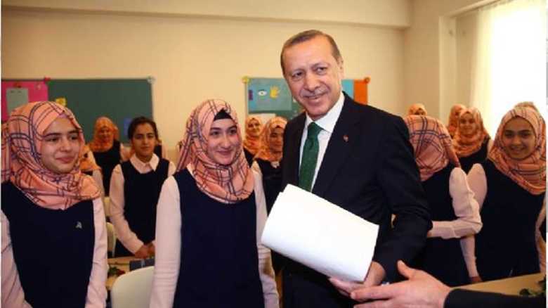エルドアン大統領が新設した「レジェップ・タイイップ・エルドアン イマーム・ハティプ女子中学高等学校