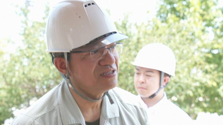 安堵した様子の柴課長