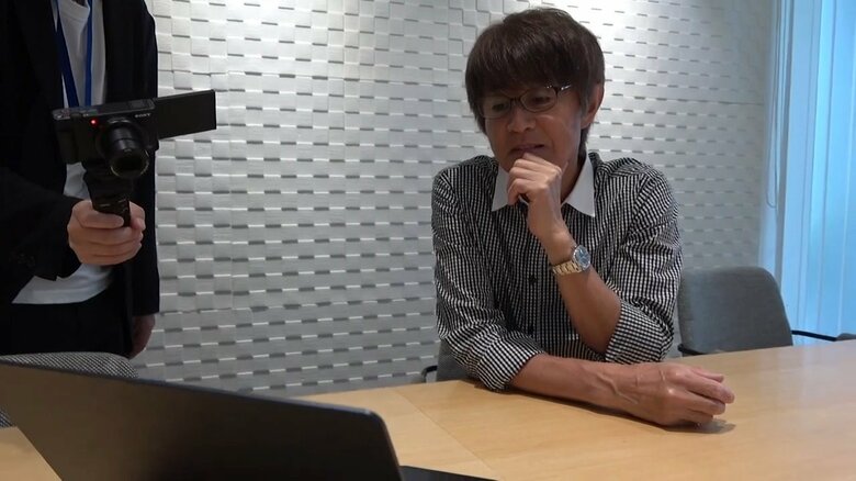 本人とAIが対面