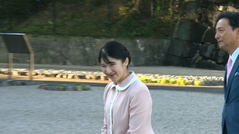 佐賀城を視察される愛子さま　10月11日