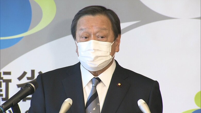 記者会見を行う浜田防衛相（12月20日 防衛省）