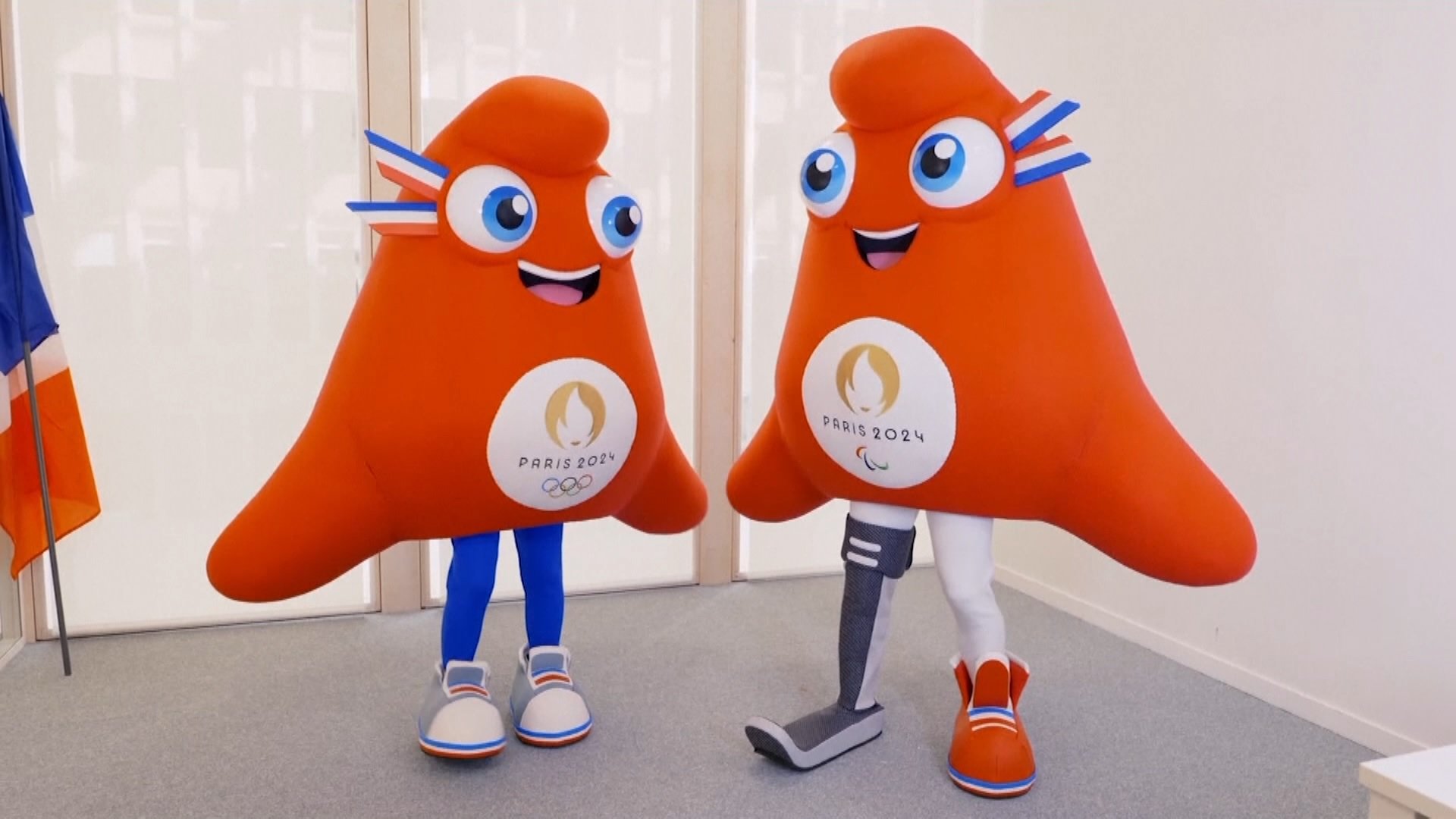 パリ五輪 パラ マスコット モチーフは自由象徴の フリジア帽 Fnnプライムオンライン ｄメニューニュース Nttドコモ