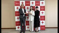 広島出身の姉妹デュオ・メビウスがＣＤ売上金の一部を寄付