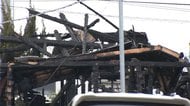 住宅全焼2遺体 夫婦が不明 「不審な男」に娘襲われけが 「泥棒に入られた」と通報