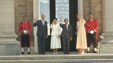 皇后さまが白い装いで国王夫妻とチークキス　両陛下がベルギー王宮へ　国王一家の住まい…