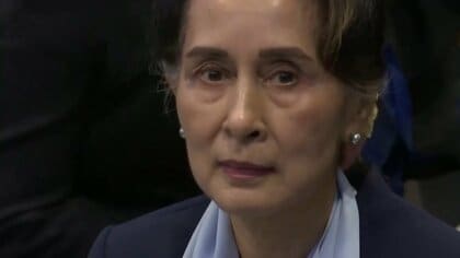 アウンサンスーチー氏が中国外相と非公式面会　中国側が処遇について親軍政権に何らかの働きかけを行った可能性も指摘