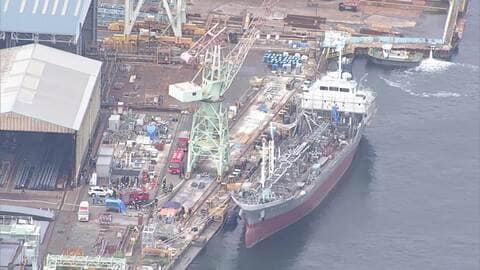 静岡の造船所で火災　作業員1人死亡、9人けが　貨物船の船首付近で出火か　警察などが原因調査