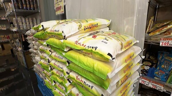 5キロ税抜きで3000円割れで販売も　コメの“緊急値下げ”相次ぐ　2025年産の在庫抱え“損をしてでも減らす”状況｜FNNプライムオンライン