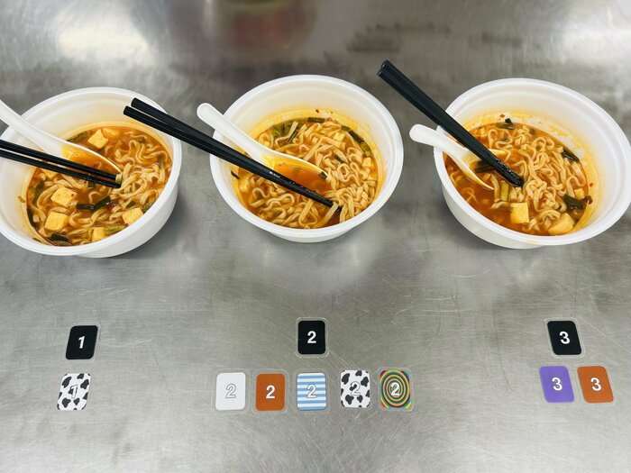 地道な市場調査をもとに「凄麺」は開発される