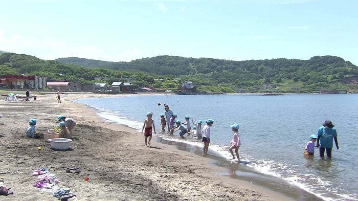 入り江になっているため波が穏やか