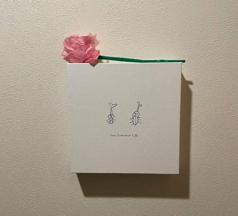 絵を飾った少し後に見ると、花を飾っていたそう