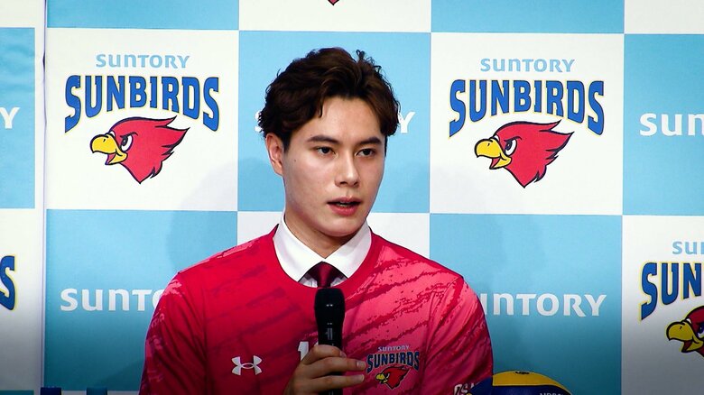 5月28日　サントリーサンバーズ入団会見での髙橋藍