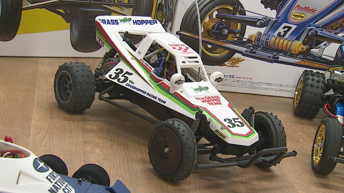 昭和のブーム再燃！鳥取砂丘に誕生したラジコンカーサーキット「ガチ勢