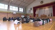 ワクワク冬休みへ　県内トップ、小学校で2学期の終業式　岩手県盛岡市