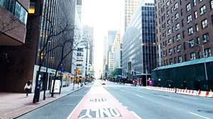 灯が消えた不夜城ニューヨーク 感染者13万人を超えた街で起きていること