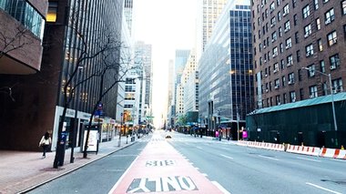 灯が消えた不夜城ニューヨーク 感染者13万人を超えた街で起きていること