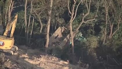 【速報】「重機が斜面を転がった」と通報　宅地造成中のショベルカーが転落　男性1人が死亡　福岡市東区