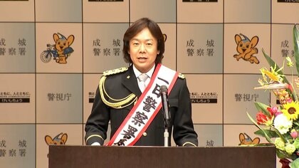 「体操のお兄さん」佐藤弘道さんが一日警察署長　新学期に子どもたちへ交通安全呼びかけ