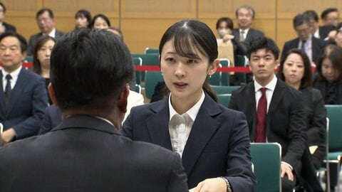 衆院選比例代表176人に当選証書授与　自民最年少・村木氏は決意表明「年齢関係なく努める」　比例復活の菊田氏も“落選者の思い背負う”