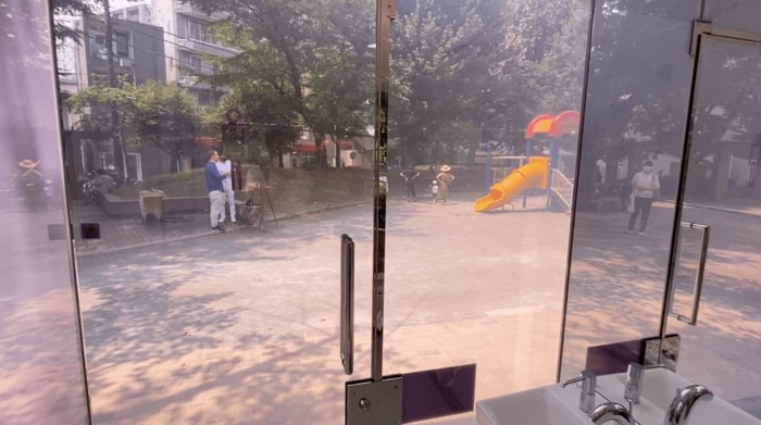 代々木深町小公園のトイレ施錠前(提供:日本財団)