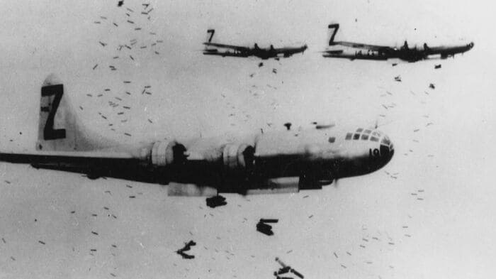 B29爆撃機