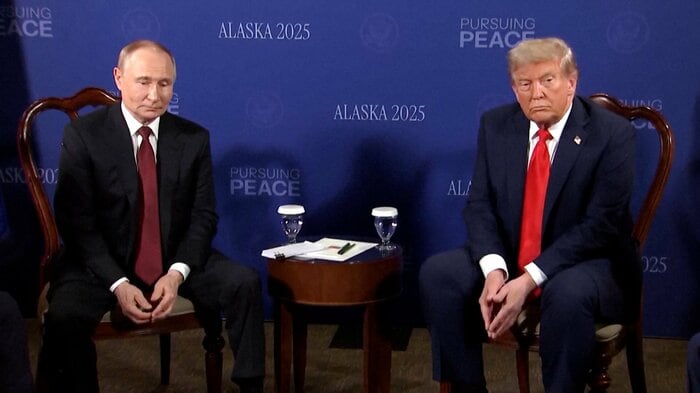 米露首脳会談(米・アラスカ州)