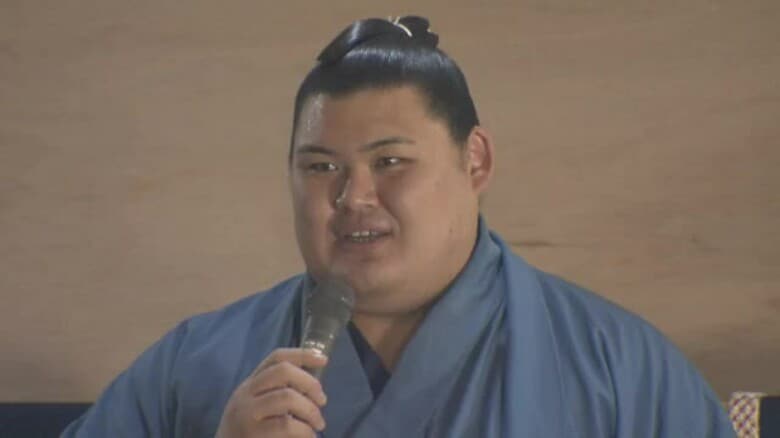 横綱として初優勝を狙う大の里 先場所金星献上した玉鷲を突き落として２連勝｜FNNプライムオンライン