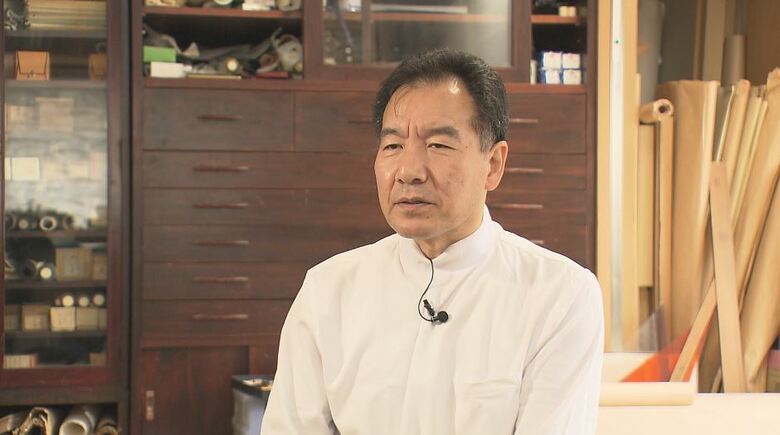 「日々勉強、まだ結論に達していない」　“現代の名工”に「表具師」山下誠さん（63）　国宝・旧開智学校の天井の張替えを担うなど高い技術と経験が評価｜FNNプライムオンライン