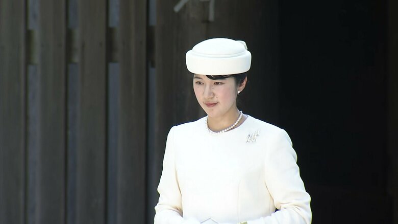 愛子さまが伊勢神宮を2年ぶりに参拝 外宮内宮の順に拝礼 白いロングドレス姿で|FNNプライムオンライン