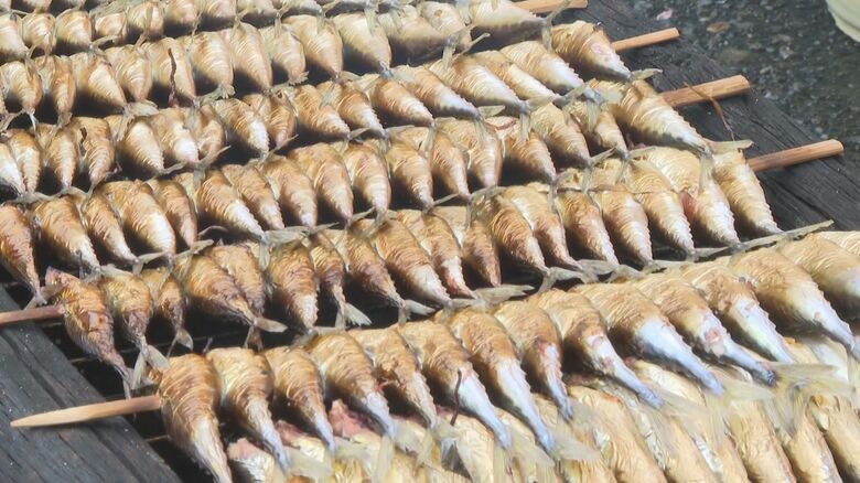 遠方からも注文殺到…三重県尾鷲市に100年以上伝わる郷土料理『あぶり』伝統の味を守る84歳女性職人の思い｜FNNプライムオンライン
