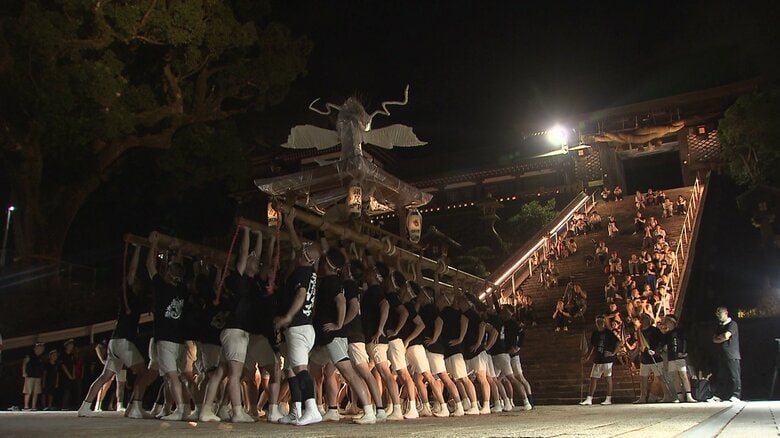銀屋町「鯱太鼓」恩師との約束　10年の時を超えて 長崎くんちで蘇る師弟の絆　38人の心を一つに山飾が上げる｜FNNプライムオンライン