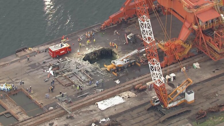 作業員3人死亡、1人海に落ち行方不明　クレーン解体工事中に重り部分落下し足場崩落　業務上過失致死傷の疑いも視野　川崎市｜FNNプライムオンライン