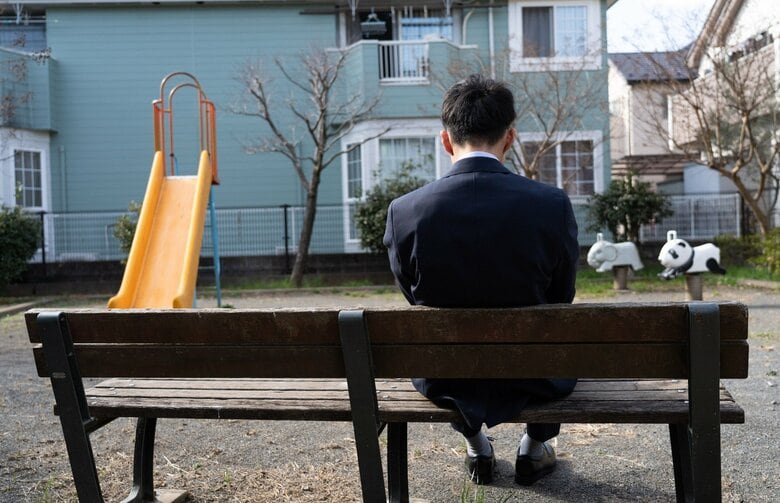 公園で自宅を下見している可能性もあり（画像はイメージ）