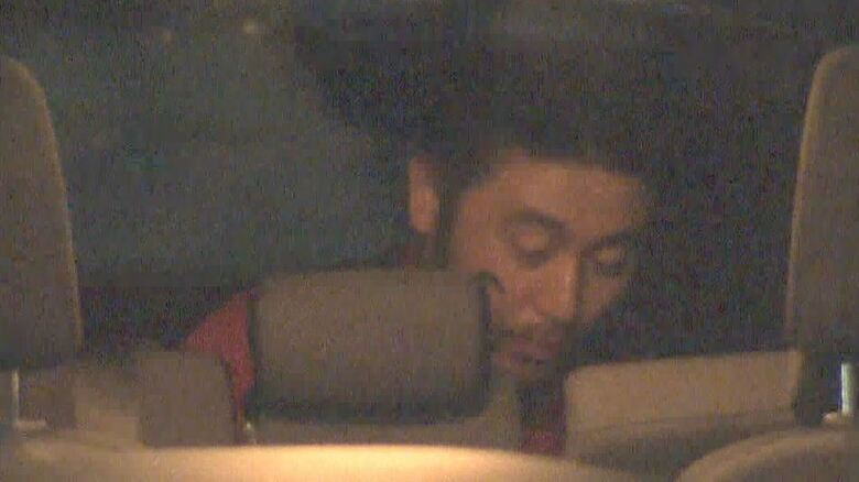 警察署に移送　青木被告（2023年5月）