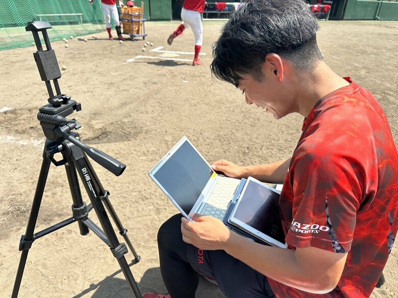 撮影したデータを選手に共有する