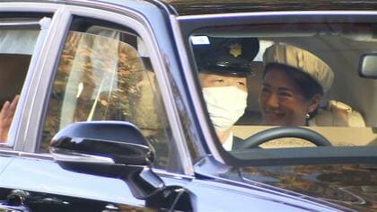 【速報】還暦迎えた皇后雅子さま　淡いブルーグレーの装いで陛下と共に笑顔　上皇ご夫妻に挨拶へ