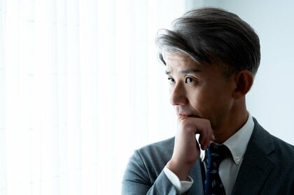 白髪男性「ダンディ」か「老けてる」かの境界線は54歳…理由と“それまでの白髪ケア”を担当者に聞いた