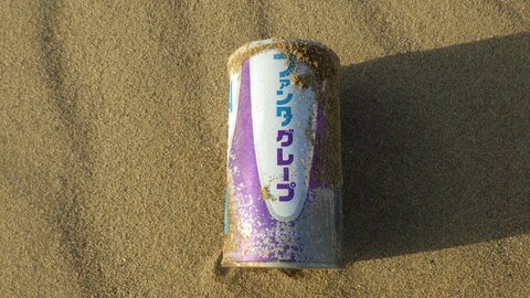 鳥取砂丘で50年前の「ファンタ」が見つかる…懐かしくても素直に喜べない理由