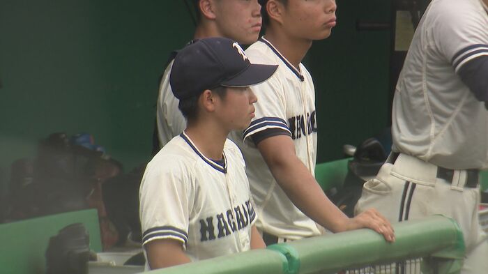 楳田さんは記録員としてベンチ入り
