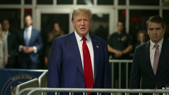 罰金を科され「かん口令は完全に違憲だ」と不満をあらわにしたトランプ氏(4月30日)