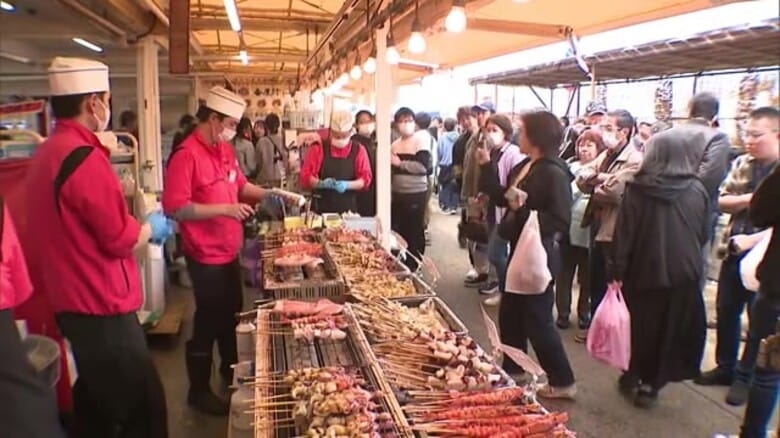春の大型連休で県内の観光地もにぎわう！長岡市寺泊の魚の市場通りには県外からも多く人が・・・【新潟県長岡市】｜FNNプライムオンライン