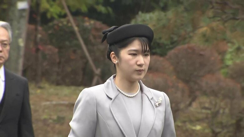 愛子さま淡いグレーの参拝服姿で武蔵陵墓地を参拝　ラオス公式訪問を報告し一連の行事を終えられる｜FNNプライムオンライン
