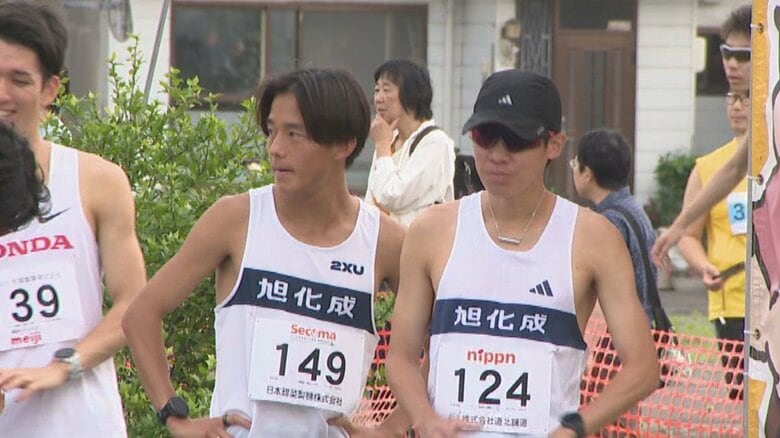 塩出翔太選手(左)と大六野秀畝選手(右)