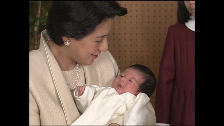 2002年の新年を迎えられる天皇ご一家